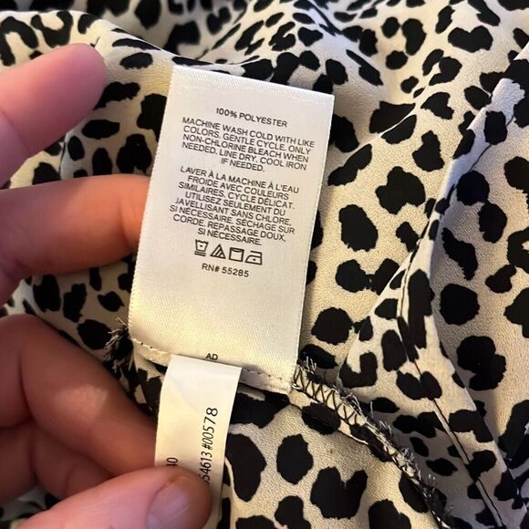 Express large long sleeve black and tan animal print blouse - CP - Picture 4 of 5